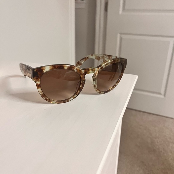 RAEN Accessories - RAEN STRADA Tortoise Shell Sunglasses